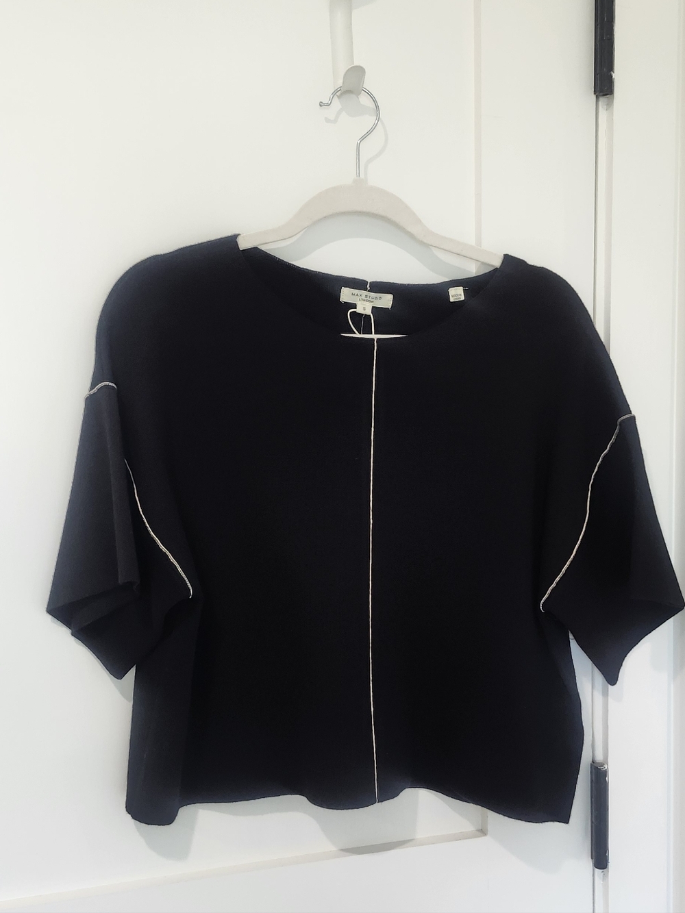 Max Studio Black Boxy Short-Sleeve Top with Cream Contrast Stitch